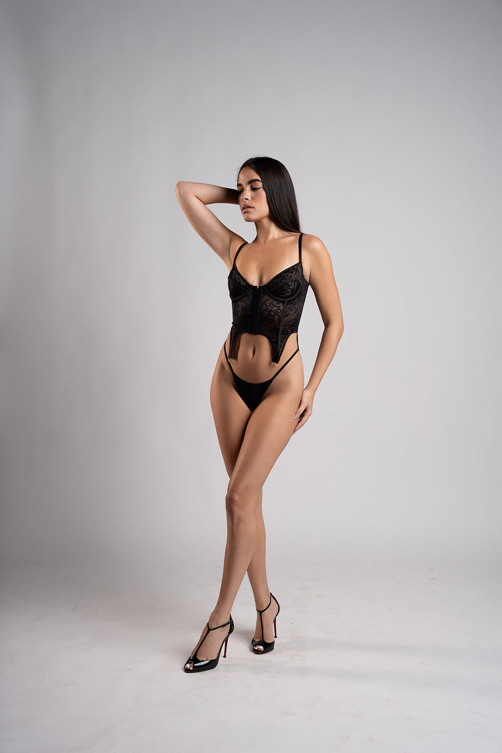 FLORA LACE BUSTIER & G-STRING SET